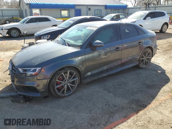 ✅ 2017 Audi S3 Premium Plus • VIN: WAUB1GFF6H1027247 • Lot: 41961353. Wystawiony na Copart z przebiegiem Nie podano. Bezpłatny archiwum sprzedaży aukcyjnych z USA i szczegółowy raport historii pojazdu na DreamBid. Zdjęcie 1.
