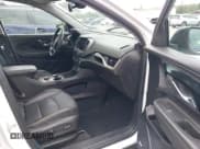 ✅ 2022 GMC Terrain AT4 • VIN: 3GKALYEV9NL297752 • Lot: 43639830. Wystawiony na IAAI z przebiegiem 30 363 mil. Bezpłatny archiwum sprzedaży aukcyjnych z USA i szczegółowy raport historii pojazdu na DreamBid. Zdjęcie 5.