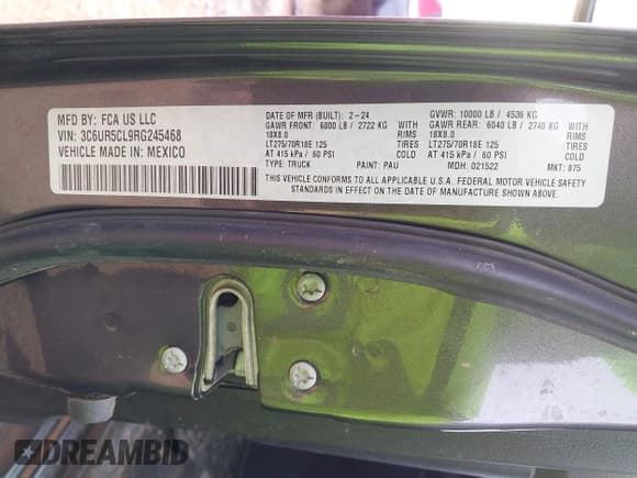 ✅ 2024 Ram 2500 Tradesman • VIN: 3C6UR5CL9RG245468 • Lot: 42067780. Wystawiony na IAAI z przebiegiem 8 311 mil. Bezpłatny archiwum sprzedaży aukcyjnych z USA i szczegółowy raport historii pojazdu na DreamBid. Zdjęcie 9.