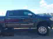 2019 Ram 1500 Limited z VIN 1C6SRFHT6KN921748, wystawiony jako IAAI lot #43169003 z przebiegiem 91 262 mil mil oraz . Historia ofert i sprzedaży dostępna na DreamBid. Obrazek 6.