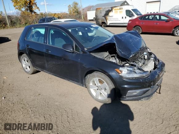 ✅ 2021 Volkswagen Golf TSI • VIN: 3VWG57AU5MM014227 • Lot: 77642424. Wystawiony na Copart z przebiegiem 59 003 mil. Bezpłatny archiwum sprzedaży aukcyjnych z USA i szczegółowy raport historii pojazdu na DreamBid. Zdjęcie 4.