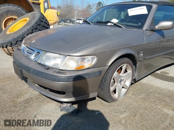 ✅ 2002 Saab 9-3 SE • VIN: YS3DF78KX27003571 • Lot: 41771585. Wystawiony na IAAI z przebiegiem Nie podano. Bezpłatny archiwum sprzedaży aukcyjnych z USA i szczegółowy raport historii pojazdu na DreamBid. Zdjęcie 6.