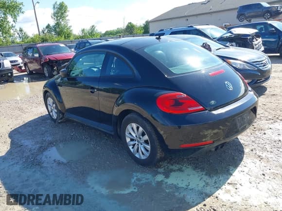 ✅ 2015 Volkswagen Beetle Fleet Edition • VIN: 3VWF17AT8FM647581 • Lot: 42320180. Listed on IAAI with 148,257 mi. Free auction sales archive from the USA and detailed vehicle history report at DreamBid. Image 3.