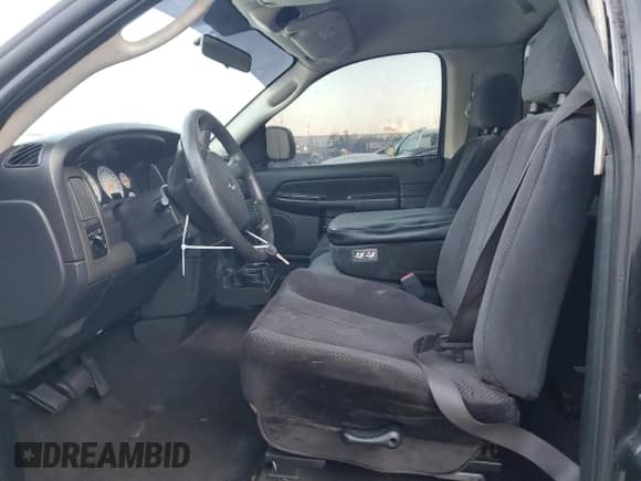 2004 Dodge 1500 SLT z VIN 1D7HA16D74J116544, wystawiony jako Copart lot #73831514 z przebiegiem Nie podano mil oraz Nie do naprawy • Non repairable. Historia ofert i sprzedaży dostępna na DreamBid. Obrazek 7.