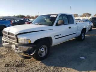 2001 Dodge 1500 с VIN 3B7HC13Z81G173627, выставлен на аукционе Copart как лот 83610214 с пробегом 97 032 миль миль и Списание • Salvage title. История ставок и продаж доступна на DreamBid. Изображение 1.