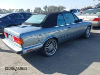 ✅ 1989 BMW 3 Series • VIN: WBABB1304KEC00518 • Лот: 43656179. Опубликован ранее на IAAI с пробегом 102 057 миль. Бесплатный доступ к архиву аукционных продаж из США и подробный отчёт об истории автомобиля на DreamBid. Изображение 4.
