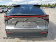 ✅ 2024 Toyota bZ4X XLE • VIN: JTMABACA9RA055045 • Lot: 92035805. Wystawiony na Copart z przebiegiem 10 335 mil. Bezpłatny archiwum sprzedaży aukcyjnych z USA i szczegółowy raport historii pojazdu na DreamBid. Zdjęcie 6.