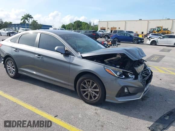 2019 Hyundai Sonata SE z VIN 5NPE24AFXKH729770, wystawiony jako IAAI lot #42383011 z przebiegiem 113 482 mil mil oraz . Historia ofert i sprzedaży dostępna na DreamBid. Obrazek 1.