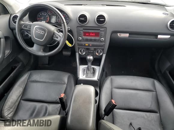 ✅ 2013 Audi A3 Premium Plus • VIN: WAUMFAFMXDA002772 • Lot: 84539514. Listed on Copart with 85,628 mi. Free auction sales archive from the USA and detailed vehicle history report at DreamBid. Image 8.