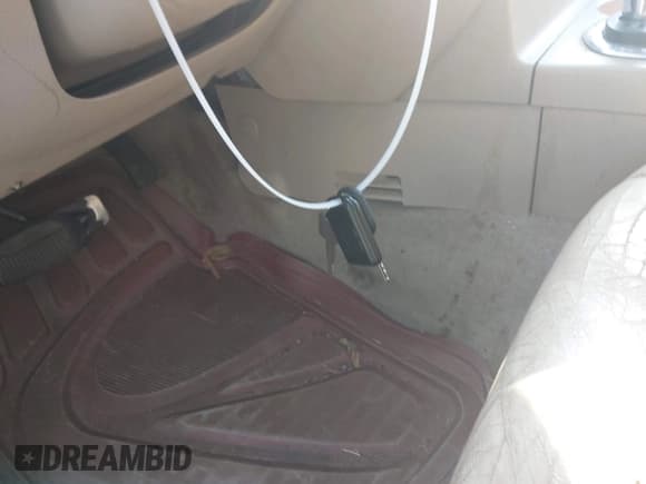 ✅ 2006 Ford Explorer Eddie Bauer • VIN: 1FMEU74E66UB69249 • Lot: 42538256. Listed on IAAI with 194,044 mi. Free auction sales archive from the USA and detailed vehicle history report at DreamBid. Image 12.