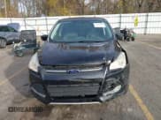 ✅ 2014 Ford Escape SE • VIN: 1FMCU9GX2EUA86352 • Lot: 43644711. Wystawiony na IAAI z przebiegiem 137 143 mil. Bezpłatny archiwum sprzedaży aukcyjnych z USA i szczegółowy raport historii pojazdu na DreamBid. Zdjęcie 12.