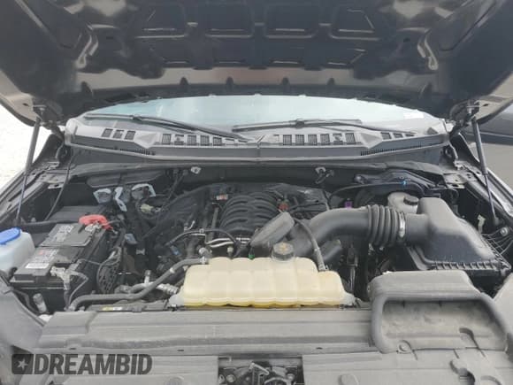 ✅ 2020 Ford F-150 XLT • VIN: 1FTEW1E56LFC53064 • Lot: 61662335. Wystawiony na Copart z przebiegiem 23 914 mil. Bezpłatny archiwum sprzedaży aukcyjnych z USA i szczegółowy raport historii pojazdu na DreamBid. Zdjęcie 11.