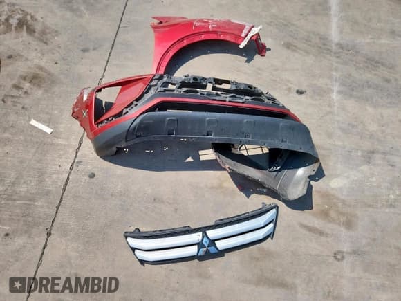 ✅ 2018 Mitsubishi Eclipse Cross ES • VIN: JA4AS3AA1JZ065888 • Lot: 81244295. Wystawiony na Copart z przebiegiem 98 484 mil. Bezpłatny archiwum sprzedaży aukcyjnych z USA i szczegółowy raport historii pojazdu na DreamBid. Zdjęcie 12.