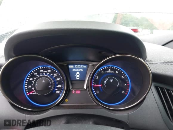 ✅ 2015 Hyundai Genesis Coupe 3.8L Base • VIN: KMHHT6KJ9FU125532 • Lot: 42343611. Listed on IAAI with 123,213 mi. Free auction sales archive from the USA and detailed vehicle history report at DreamBid. Image 7.