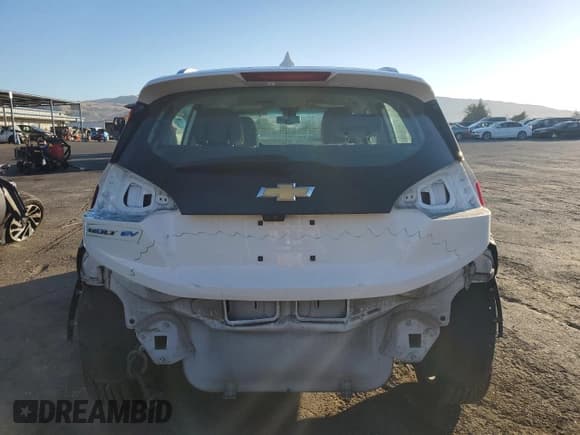 ✅ 2017 Chevrolet Bolt EV Premier • VIN: 1G1FX6S07H4131171 • Lot: 77665324. Wystawiony na Copart z przebiegiem 104 415 mil. Bezpłatny archiwum sprzedaży aukcyjnych z USA i szczegółowy raport historii pojazdu na DreamBid. Zdjęcie 6.