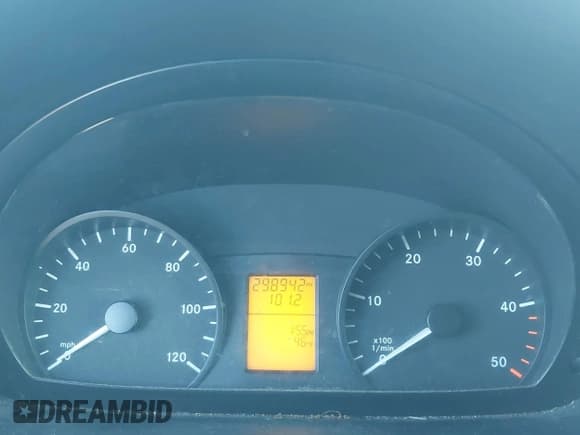 ✅ 2011 Mercedes-Benz Sprinter Cargo • VIN: WD3PE8CB4B5571664 • Lot: 43719367. Wystawiony na IAAI z przebiegiem 298 942 mil. Bezpłatny archiwum sprzedaży aukcyjnych z USA i szczegółowy raport historii pojazdu na DreamBid. Zdjęcie 7.