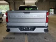 ✅ 2021 Chevrolet Silverado 1500 Custom • VIN: 1GCPYBEH0MZ119198 • Lot: 57798265. Wystawiony na Copart z przebiegiem 48 011 mil. Bezpłatny archiwum sprzedaży aukcyjnych z USA i szczegółowy raport historii pojazdu na DreamBid. Zdjęcie 6.