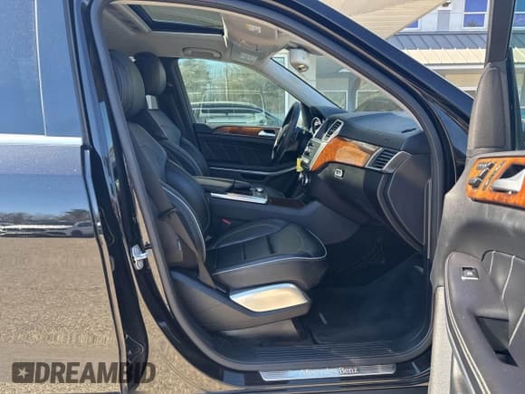 ✅ 2013 Mercedes-Benz GL 450 • VIN: 4JGDF7CE3DA168632 • Лот: 41783669. Опубликован ранее на IAAI с пробегом 182 021 миль. Бесплатный доступ к архиву аукционных продаж из США и подробный отчёт об истории автомобиля на DreamBid. Изображение 5.
