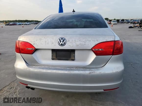 ✅ 2011 Volkswagen Jetta SEL • VIN: 3VWLZ7AJ2BM303975 • Lot: 61876755. Listed on Copart with 148,614 mi. Free auction sales archive from the USA and detailed vehicle history report at DreamBid. Image 6.