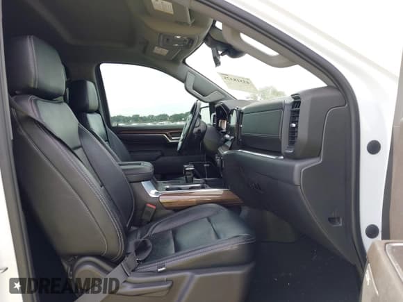 ✅ 2022 Chevrolet Silverado 1500 RST • VIN: 3GCUDEED4NG557379 • Lot: 43518325. Listed on IAAI with 55,375 mi. Free auction sales archive from the USA and detailed vehicle history report at DreamBid. Image 5.