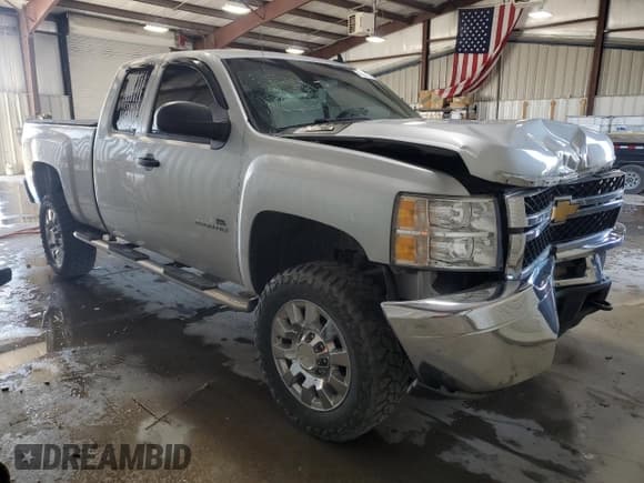 ✅ 2012 Chevrolet Silverado 2500HD Work Truck • VIN: 1GC2KVCG0CZ294458 • Lot: 49927765. Wystawiony na Copart z przebiegiem 222 387 mil. Bezpłatny archiwum sprzedaży aukcyjnych z USA i szczegółowy raport historii pojazdu na DreamBid. Zdjęcie 4.