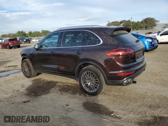 ✅ 2018 Porsche Cayenne S • VIN: WP1AB2A26JLA60017 • Лот: 36347683. Опубликован ранее на Copart с пробегом 39 672 миль. Бесплатный доступ к архиву аукционных продаж из США и подробный отчёт об истории автомобиля на DreamBid. Изображение 2.