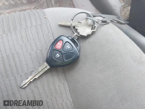 ✅ 2010 Toyota RAV4 • VIN: 2T3ZK4DV9AW005824 • Лот: 42421869. Опубликован ранее на IAAI с пробегом 204 430 миль. Бесплатный доступ к архиву аукционных продаж из США и подробный отчёт об истории автомобиля на DreamBid. Изображение 11.