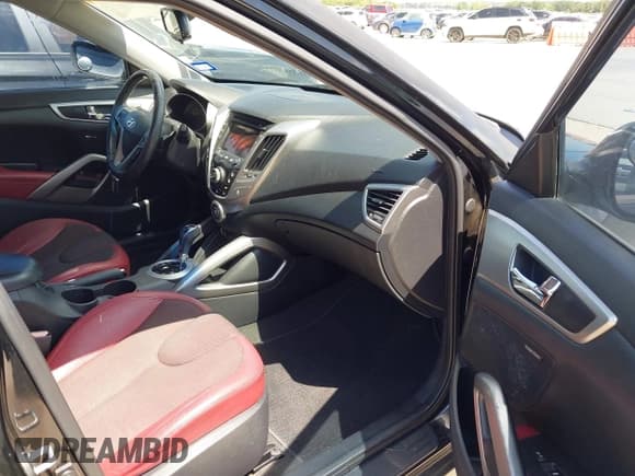 ✅ 2012 Hyundai Veloster w/Gray Int • VIN: KMHTC6AD2CU077454 • Лот: 42843435. Опубликован ранее на IAAI с пробегом 144 876 миль. Бесплатный доступ к архиву аукционных продаж из США и подробный отчёт об истории автомобиля на DreamBid. Изображение 5.