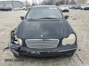 ✅ 2003 Mercedes-Benz C 240 • VIN: WDBRF81J03F374264 • Lot: 51058085. Wystawiony na Copart z przebiegiem 167 865 mil. Bezpłatny archiwum sprzedaży aukcyjnych z USA i szczegółowy raport historii pojazdu na DreamBid. Zdjęcie 5.