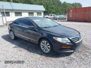 ✅ 2011 Volkswagen CC Sport • VIN: WVWMN7AN7BE720794 • Lot: 43029563. Wystawiony na IAAI z przebiegiem 184 291 mil. Bezpłatny archiwum sprzedaży aukcyjnych z USA i szczegółowy raport historii pojazdu na DreamBid. Zdjęcie 1.