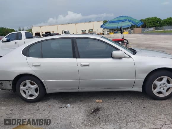 ✅ 1999 Lexus GS 300 • VIN: JT8BD68S8X0048330 • Лот: 42369245. Опубликован ранее на IAAI с пробегом 272 234 миль. Бесплатный доступ к архиву аукционных продаж из США и подробный отчёт об истории автомобиля на DreamBid. Изображение 14.