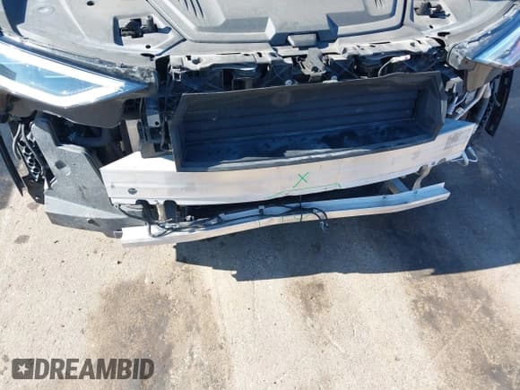 ✅ 2019 Audi e-tron Prestige • VIN: WA1VABGE0KB009718 • Lot: 42336983. Listed on IAAI with 54,871 mi. Free auction sales archive from the USA and detailed vehicle history report at DreamBid. Image 6.