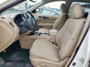 ✅ 2019 Nissan Pathfinder SV • VIN: 5N1DR2MN0KC641204 • Lot: 62415325. Wystawiony na Copart z przebiegiem 135 137 mil. Bezpłatny archiwum sprzedaży aukcyjnych z USA i szczegółowy raport historii pojazdu na DreamBid. Zdjęcie 7.