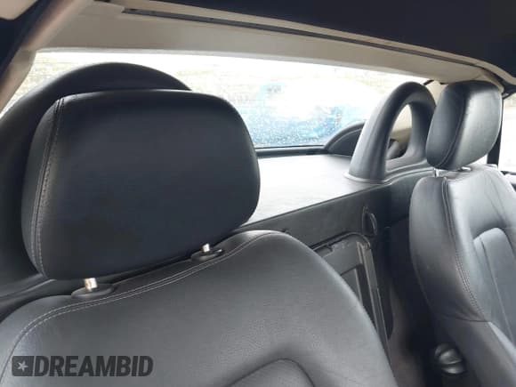 ✅ 2001 Mercedes-Benz SLK 230 Kompressor • VIN: WDBKK49F21F184632 • Lot: 41746350. Listed on IAAI with 130,281 mi. Free auction sales archive from the USA and detailed vehicle history report at DreamBid. Image 8.