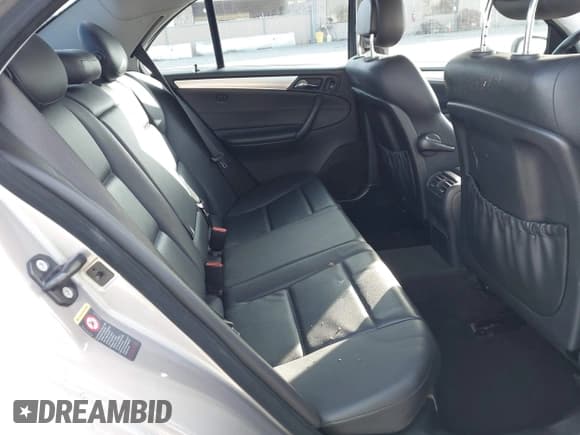 ✅ 2005 Mercedes-Benz C 230 Kompressor • VIN: WDBRF40J25A774109 • Lot: 42010040. Wystawiony na IAAI z przebiegiem 39 511 mil. Bezpłatny archiwum sprzedaży aukcyjnych z USA i szczegółowy raport historii pojazdu na DreamBid. Zdjęcie 8.