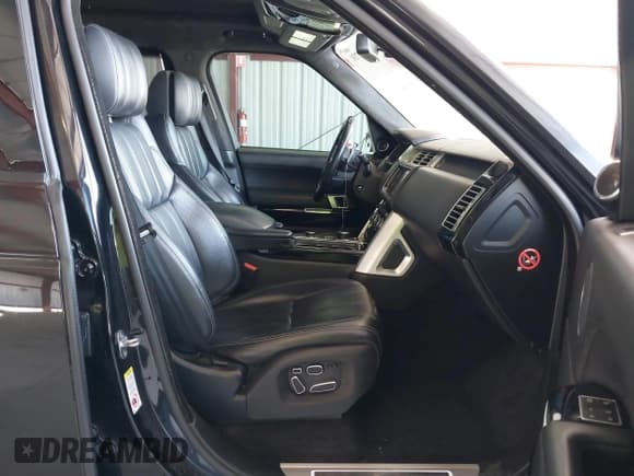 ✅ 2015 Land Rover Range Rover Autobiography • VIN: SALGV3TFXFA237897 • Lot: 42149731. Listed on IAAI with 138,772 mi. Free auction sales archive from the USA and detailed vehicle history report at DreamBid. Image 5.