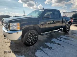 2013 Chevrolet Silverado 1500 LS z VIN 1GCRCREA3DZ395992, wystawiony jako Copart lot #71188905 z przebiegiem 90 595 mil mil oraz Czysty tytuł • Clean title. Historia ofert i sprzedaży dostępna na DreamBid. Obrazek 1.