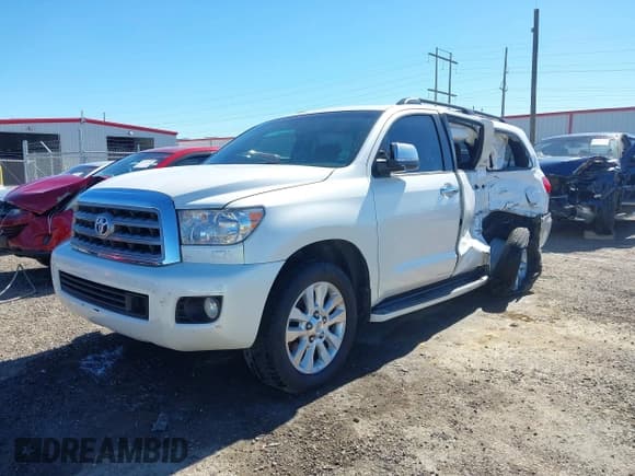 ✅ 2016 Toyota Sequoia Platinum • VIN: 5TDYY5G13GS062474 • Лот: 43562788. Опубликован ранее на IAAI с пробегом 149 461 миль. Бесплатный доступ к архиву аукционных продаж из США и подробный отчёт об истории автомобиля на DreamBid. Изображение 2.
