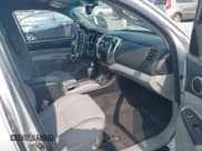 ✅ 2012 Toyota Tacoma PreRunner • VIN: 3TMKU4HNXCM033531 • Lot: 42428527. Wystawiony na IAAI z przebiegiem 62 372 mil. Bezpłatny archiwum sprzedaży aukcyjnych z USA i szczegółowy raport historii pojazdu na DreamBid. Zdjęcie 5.