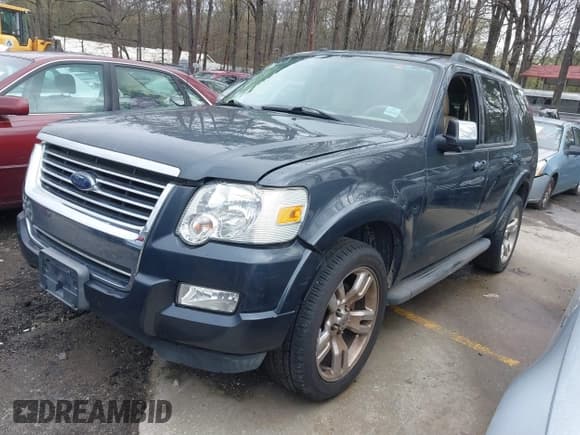✅ 2010 Ford Explorer Limited • VIN: 1FMEU6FE2AUB02499 • Лот: 41850803. Опубликован ранее на IAAI с пробегом 122 538 миль. Бесплатный доступ к архиву аукционных продаж из США и подробный отчёт об истории автомобиля на DreamBid. Изображение 2.