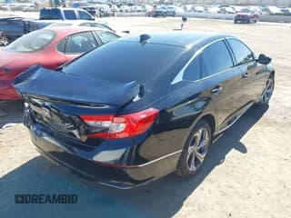 ✅ 2019 Honda Accord EX • VIN: 1HGCV1F4XKA174977 • Lot: 43563942. Wystawiony na IAAI z przebiegiem 162 211 mil. Bezpłatny archiwum sprzedaży aukcyjnych z USA i szczegółowy raport historii pojazdu na DreamBid. Zdjęcie 4.