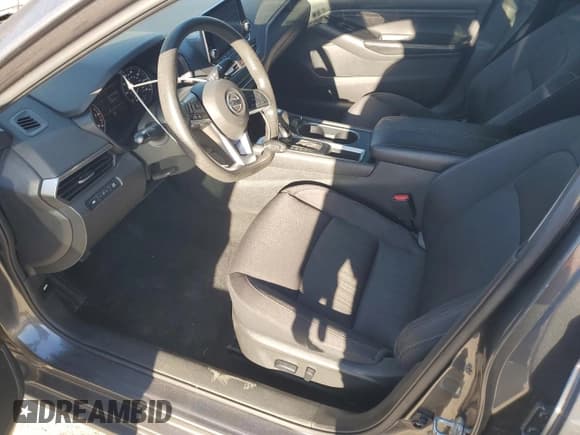 ✅ 2021 Nissan Altima SV • VIN: 1N4BL4DV2MN348104 • Lot: 90826465. Listed on Copart with 95,167 mi. Free auction sales archive from the USA and detailed vehicle history report at DreamBid. Image 7.