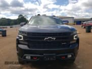 ✅ 2021 Chevrolet Silverado 1500 LT Trail Boss • VIN: 1GCPYFED4MZ445381 • Lot: 70599864. Wystawiony na Copart z przebiegiem 78 743 mil. Bezpłatny archiwum sprzedaży aukcyjnych z USA i szczegółowy raport historii pojazdu na DreamBid. Zdjęcie 5.