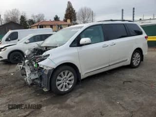 ✅ 2013 Toyota Sienna XLE • VIN: 5TDDK3DC4DS069617 • Лот: 93643665. Опубликован ранее на Copart с пробегом 126 872 миль. Бесплатный доступ к архиву аукционных продаж из США и подробный отчёт об истории автомобиля на DreamBid. Изображение 1.