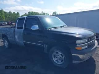 ✅ 2001 Chevrolet Silverado 1500 LS • VIN: 2GCEK19T111159957 • Lot: 42606796. Wystawiony na IAAI z przebiegiem 141 596 mil mil. Skorzystaj z bezpłatnego archiwum sprzedaży aukcyjnych z USA i zobacz szczegółowy raport historii pojazdu na DreamBid. Zdjęcie 1.