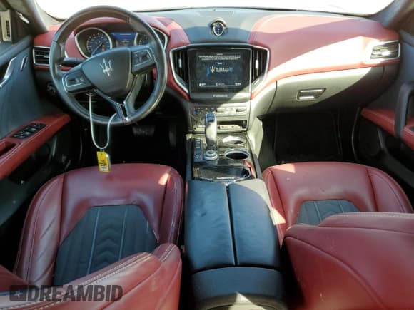 ✅ 2019 Maserati Ghibli S Q4 GranLusso • VIN: ZAM57YTLXK1314852 • Лот: 74938993. Опубликован ранее на Copart с пробегом Не указан. Бесплатный доступ к архиву аукционных продаж из США и подробный отчёт об истории автомобиля на DreamBid. Изображение 8.