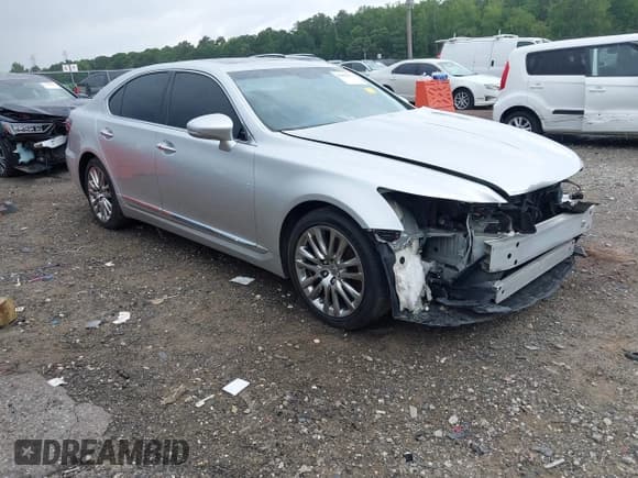 ✅ 2016 Lexus LS 460 • VIN: JTHBL5EF4G5141644 • Lot: 42423190. Listed on IAAI with 96,332 mi. Free auction sales archive from the USA and detailed vehicle history report at DreamBid. Image 1.