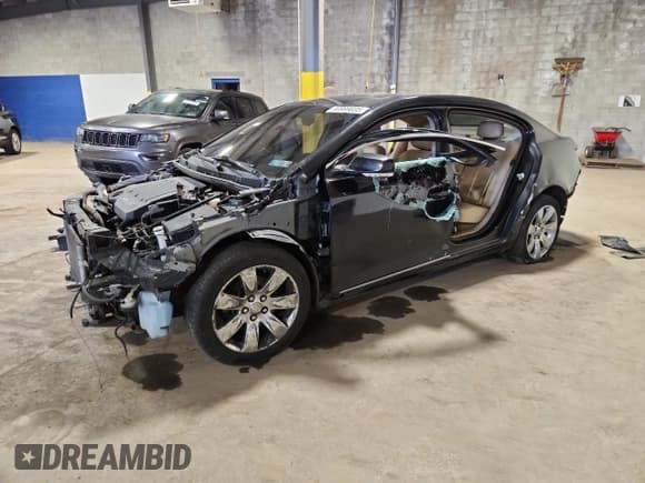 ✅ 2013 Buick LaCrosse Leather • VIN: 1G4GC5E36DF217508 • Lot: 90999035. Listed on Copart with 161,848 mi. Free auction sales archive from the USA and detailed vehicle history report at DreamBid. Image 1.