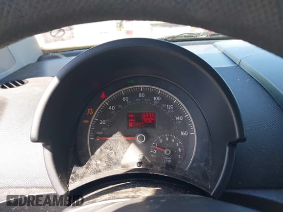 ✅ 2010 Volkswagen Beetle • VIN: 3VWPW3AGXAM000609 • Лот: 41859688. Опубликован ранее на IAAI с пробегом 178 924 миль. Бесплатный доступ к архиву аукционных продаж из США и подробный отчёт об истории автомобиля на DreamBid. Изображение 7.