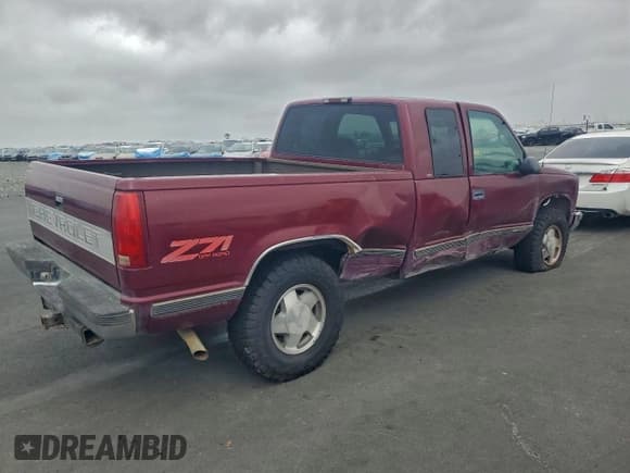 ✅ 1996 Chevrolet Silverado 1500 • VIN: 1GCEK19R4TE215153 • Лот: 94537825. Опубликован ранее на Copart с пробегом 184 351 миль. Бесплатный доступ к архиву аукционных продаж из США и подробный отчёт об истории автомобиля на DreamBid. Изображение 3.